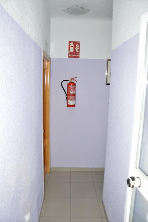 Pension Navarra Madrid Esterno foto